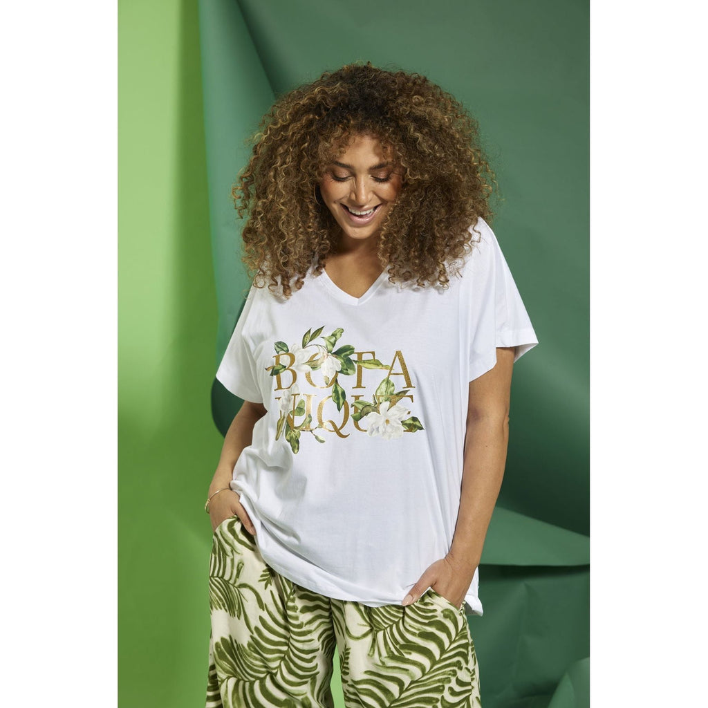 T-shirt LEIA print white - Evolve Fashion
