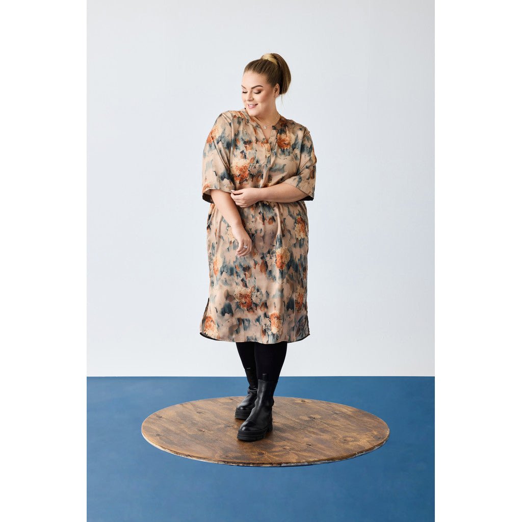 Tunic Dress w pockets Sand w Apricot flowers - Evolve Fashion